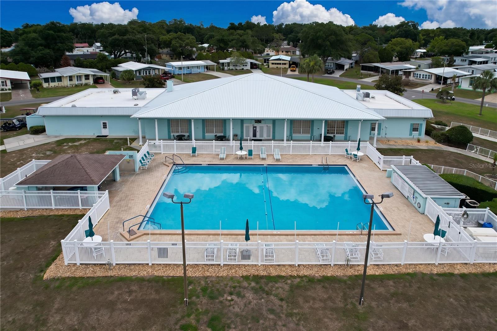 FOXWOOD LAKE ESTATES - Residential