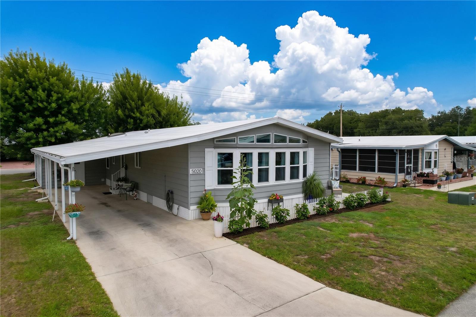 FOXWOOD LAKE ESTATES - Residential