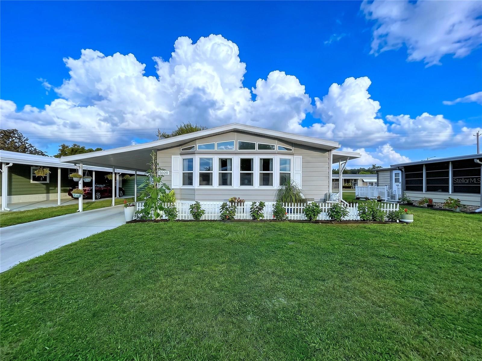 FOXWOOD LAKE ESTATES - Residential