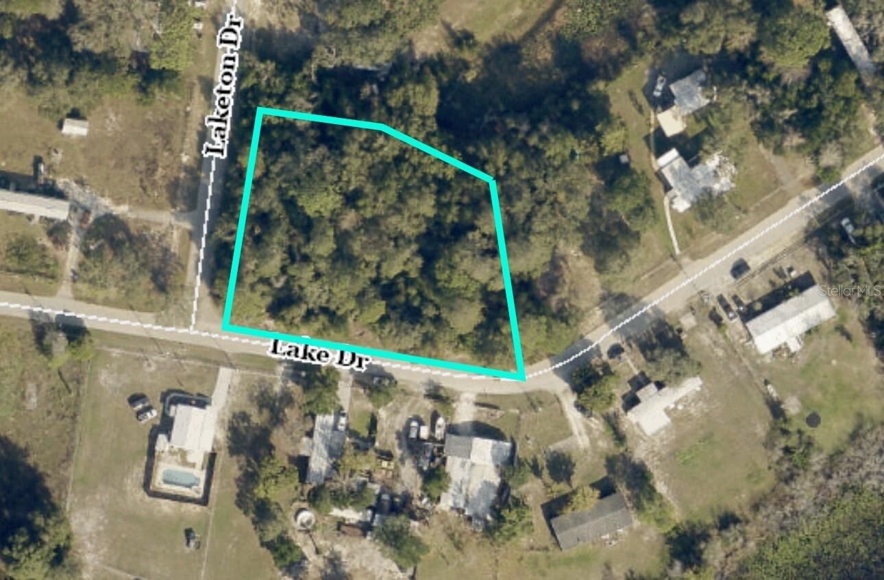 Enjoy the opportunity to own nearly one acre in the sought-after Highland Lakes community. This buildable homesite offers a balance of privacy and convenience, with a country-style setting while remaining close to shopping, dining, and area attractions. Create the home you've envisioned on this spacious property and enjoy the best of Florida living.
