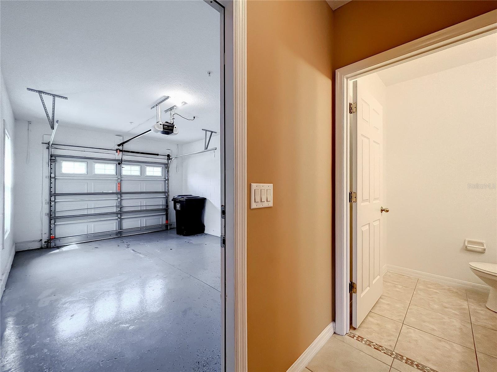 CROWNTREE LAKES 02 & 03 - Residential Lease