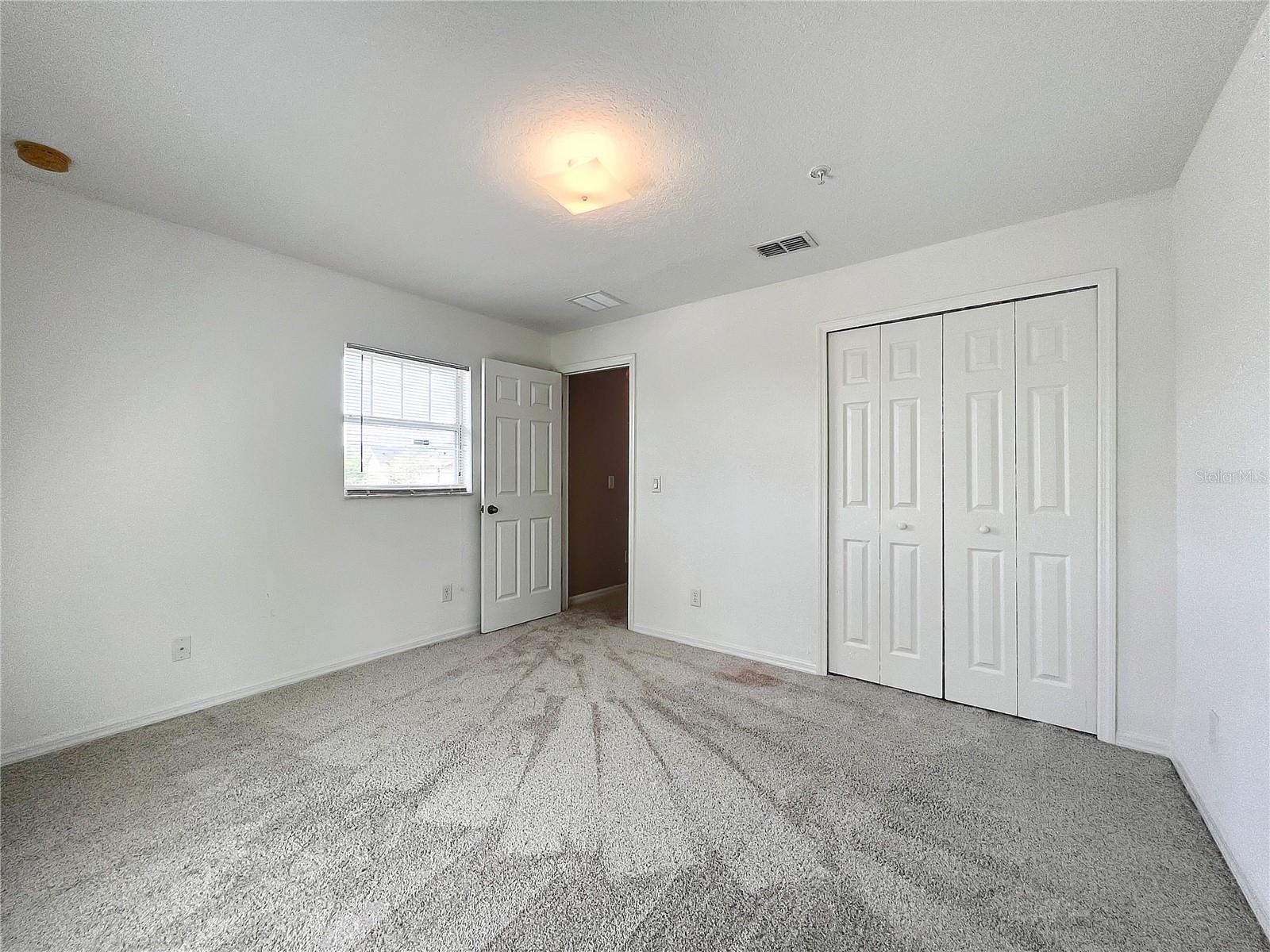 CROWNTREE LAKES 02 & 03 - Residential Lease