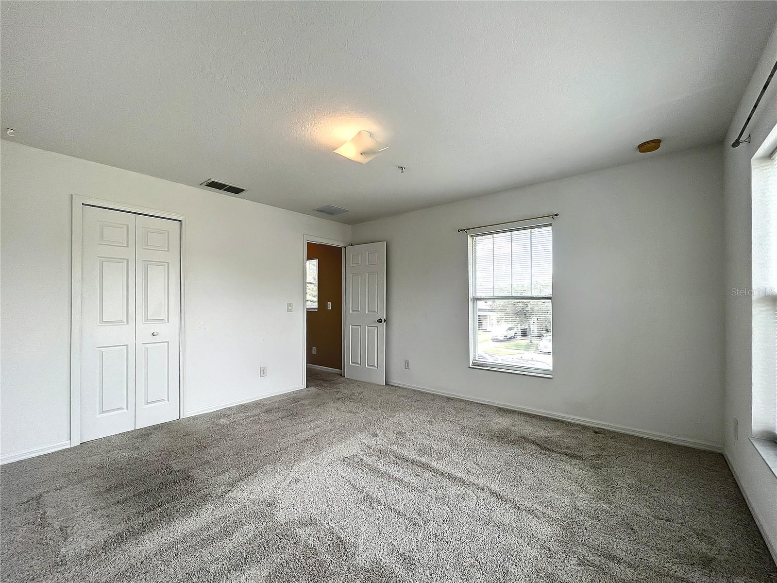 CROWNTREE LAKES 02 & 03 - Residential Lease