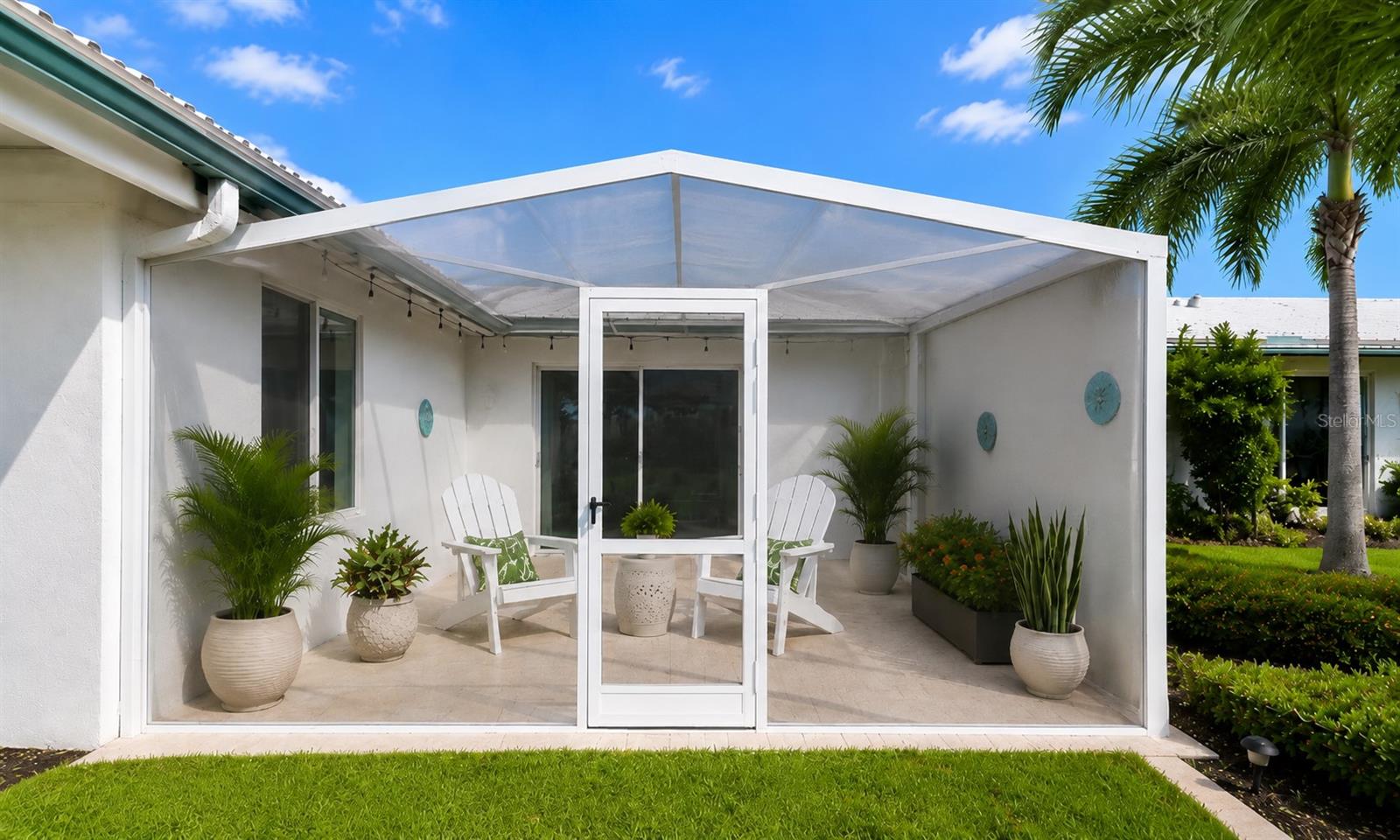 VILLAGE GREEN OF BRADENTON SEC 8 - Residential