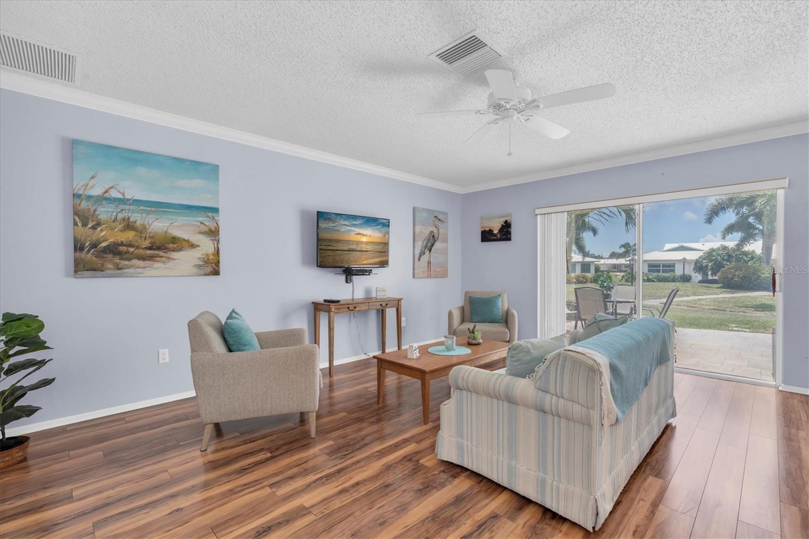 VILLAGE GREEN OF BRADENTON SEC 8 - Residential