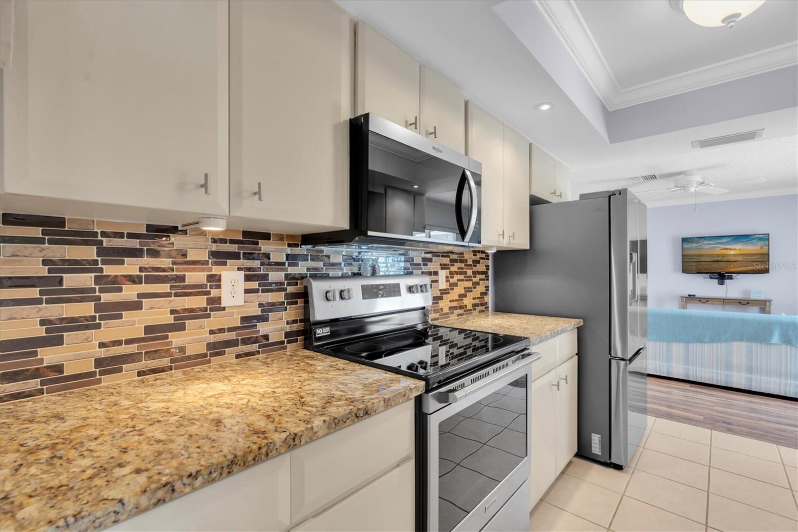 VILLAGE GREEN OF BRADENTON SEC 8 - Residential