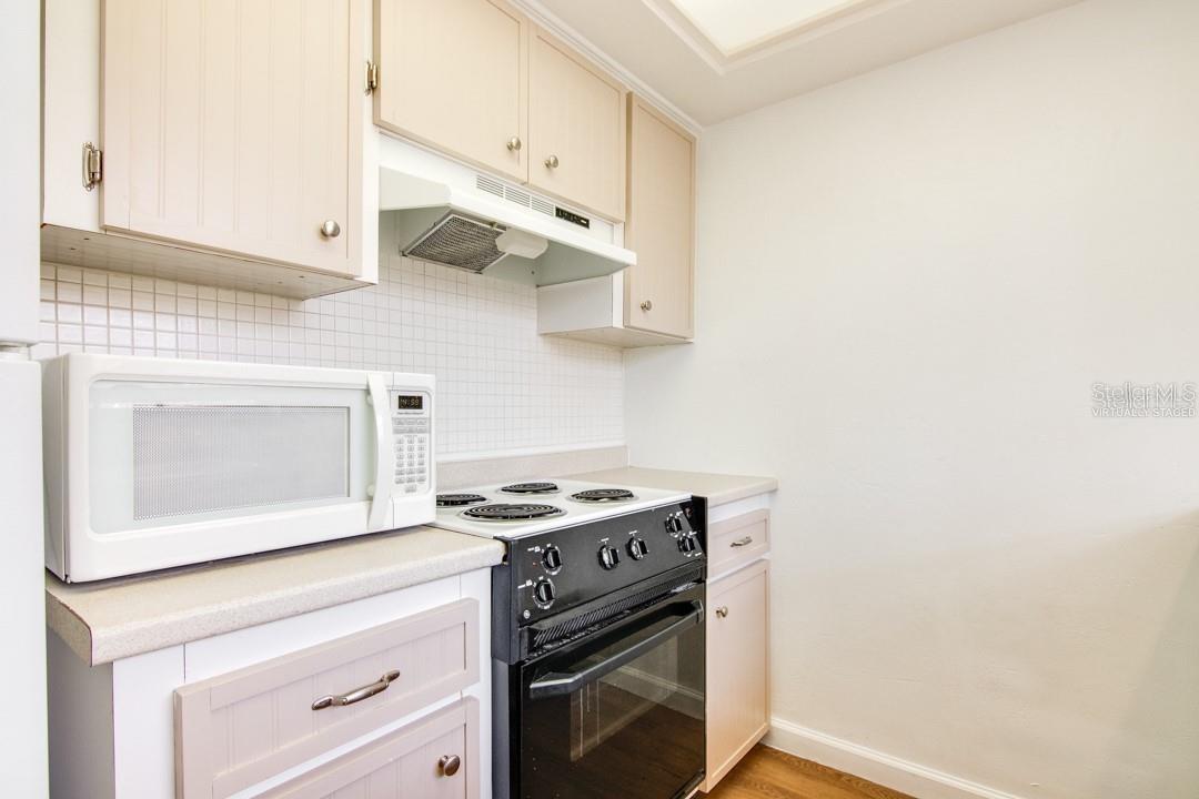 IMPERIAL PARK CONDO - Residential