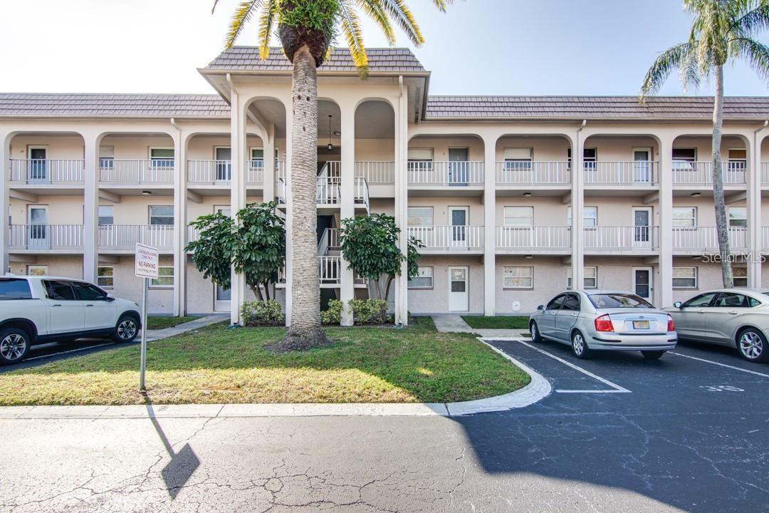 IMPERIAL PARK CONDO - Residential