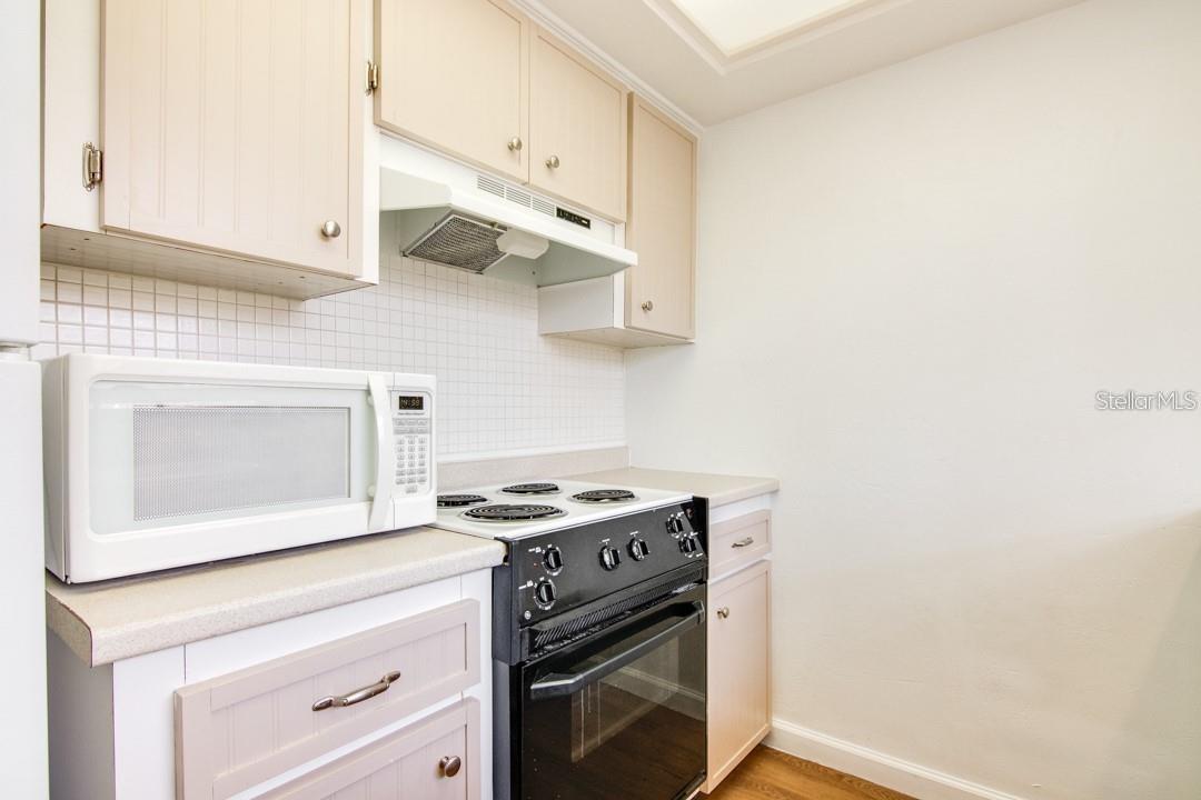 IMPERIAL PARK CONDO - Residential