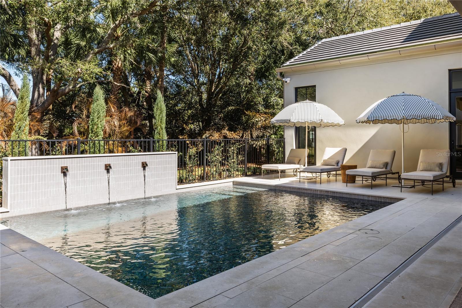 ISLEWORTH - Residential