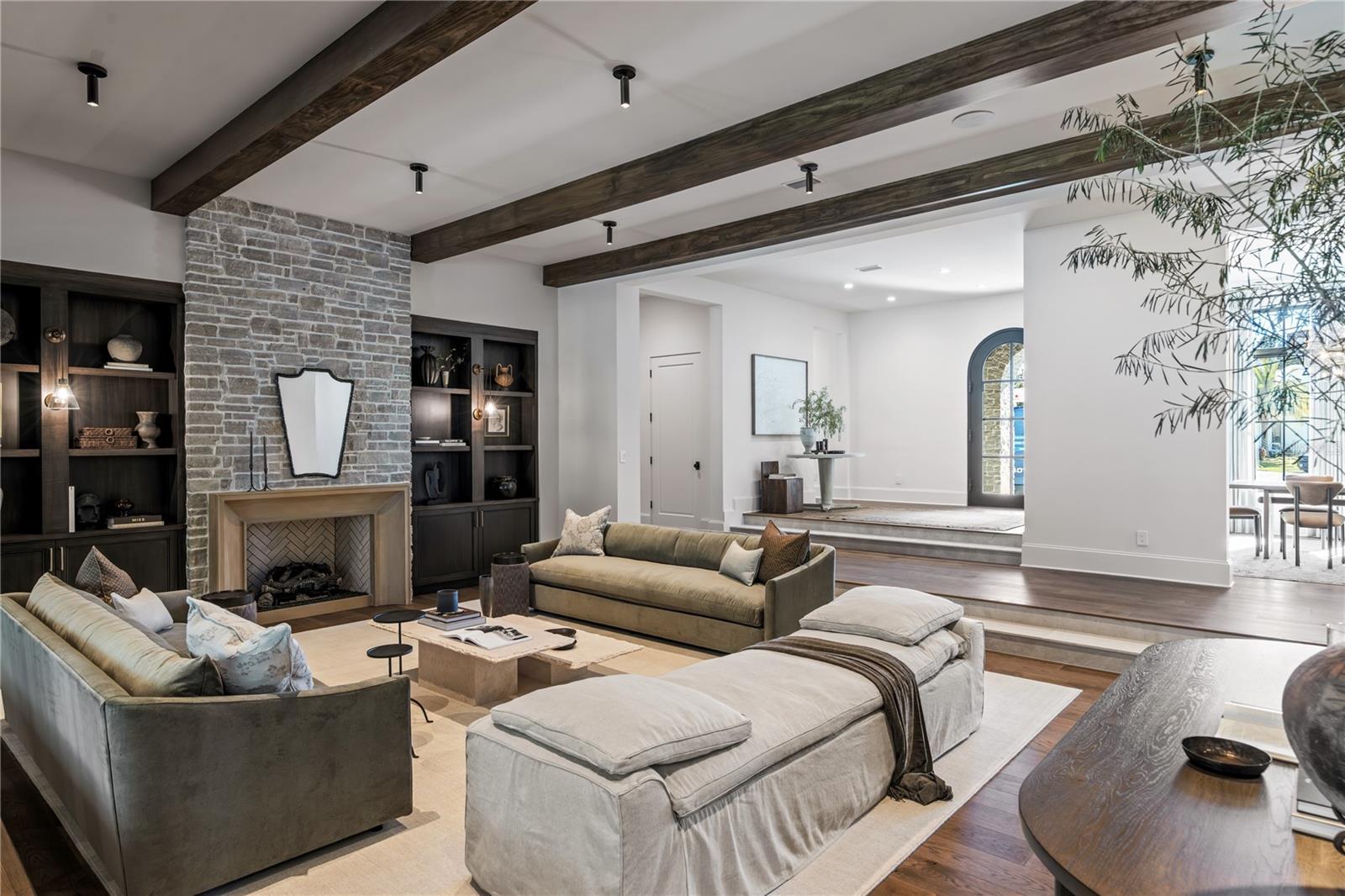 ISLEWORTH - Residential