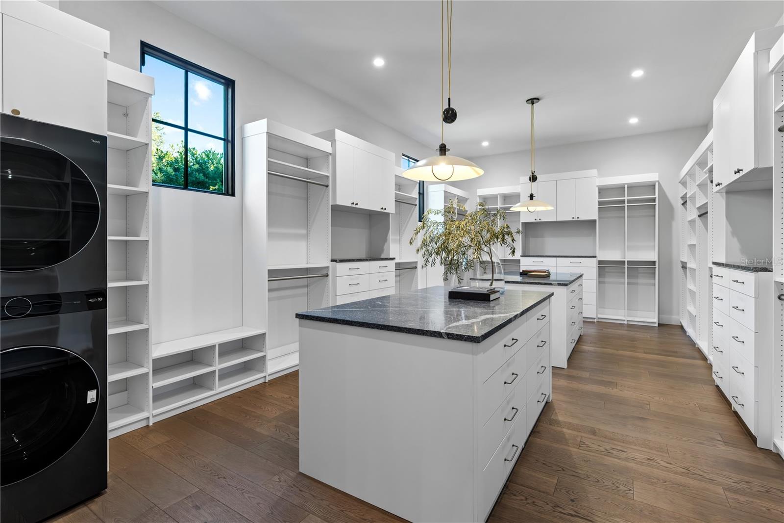 ISLEWORTH - Residential