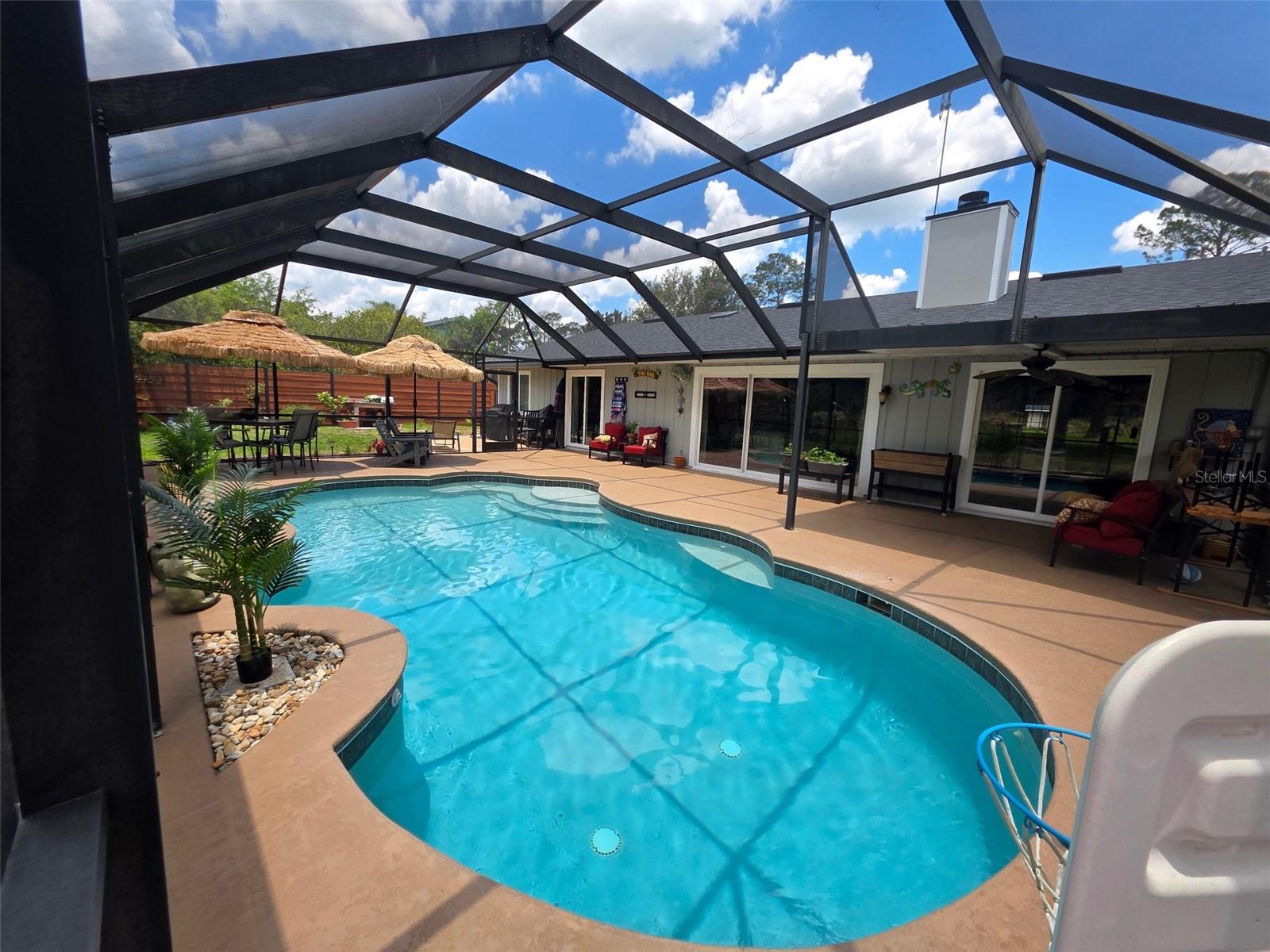 RUSTLEWOOD - Residential