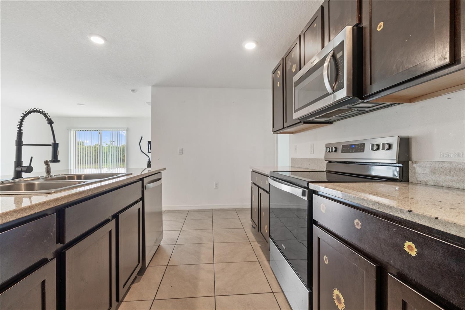 RIDGEWOOD - Residential