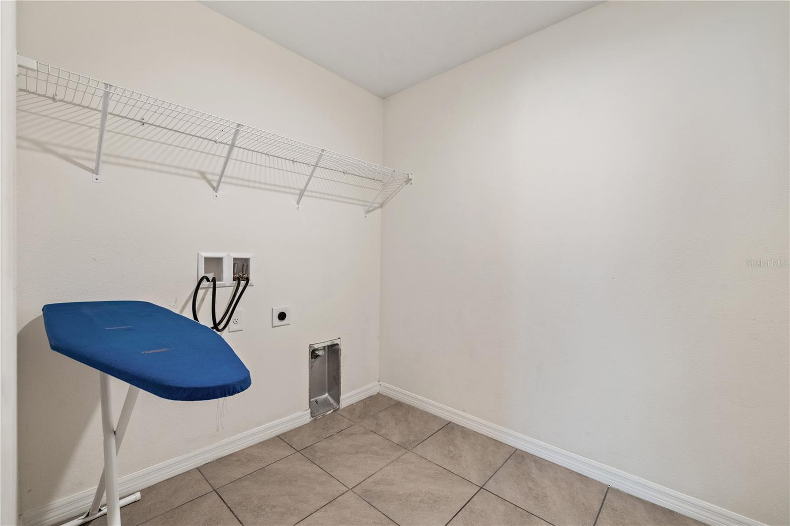 RIDGEWOOD - Residential