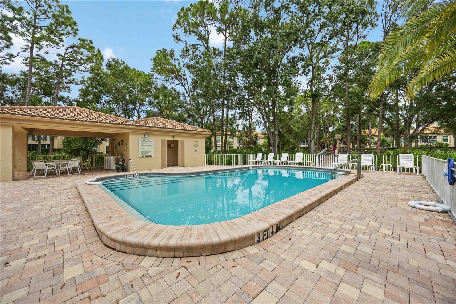 WEDGEWOOD LAKE - Residential