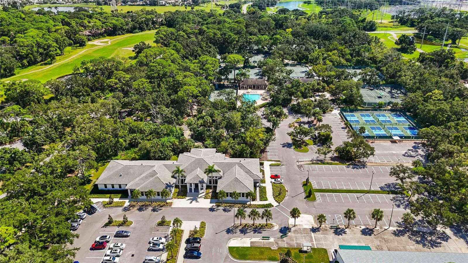 WEDGEWOOD LAKE - Residential