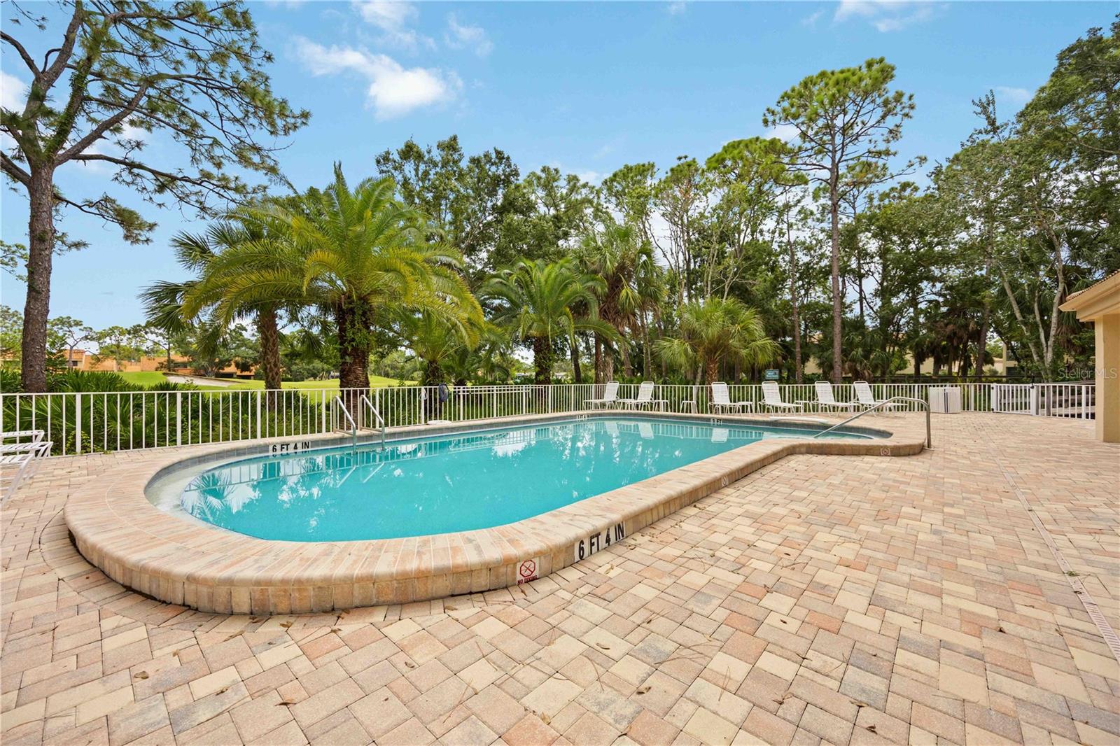 WEDGEWOOD LAKE - Residential