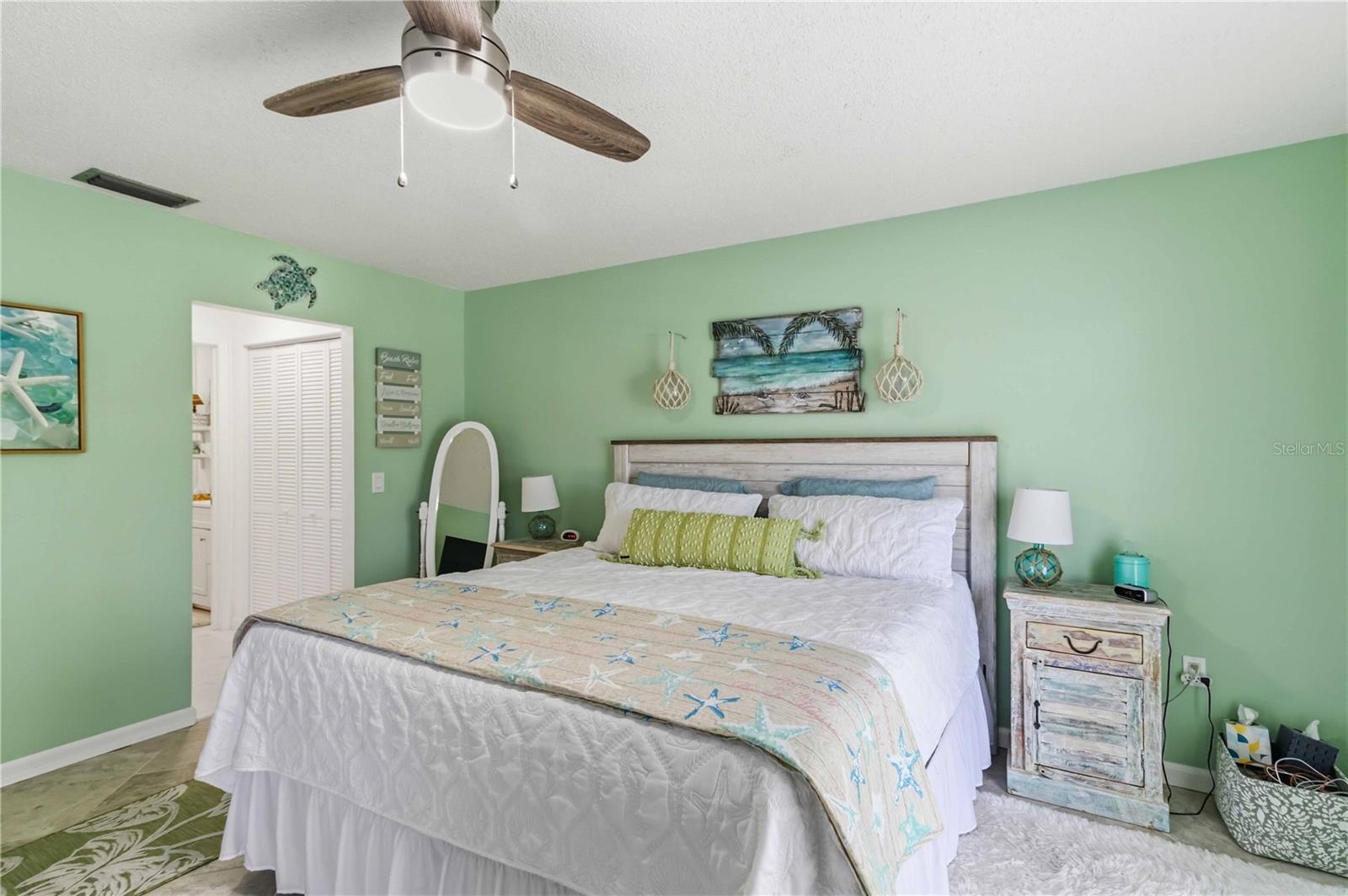 WEDGEWOOD LAKE - Residential