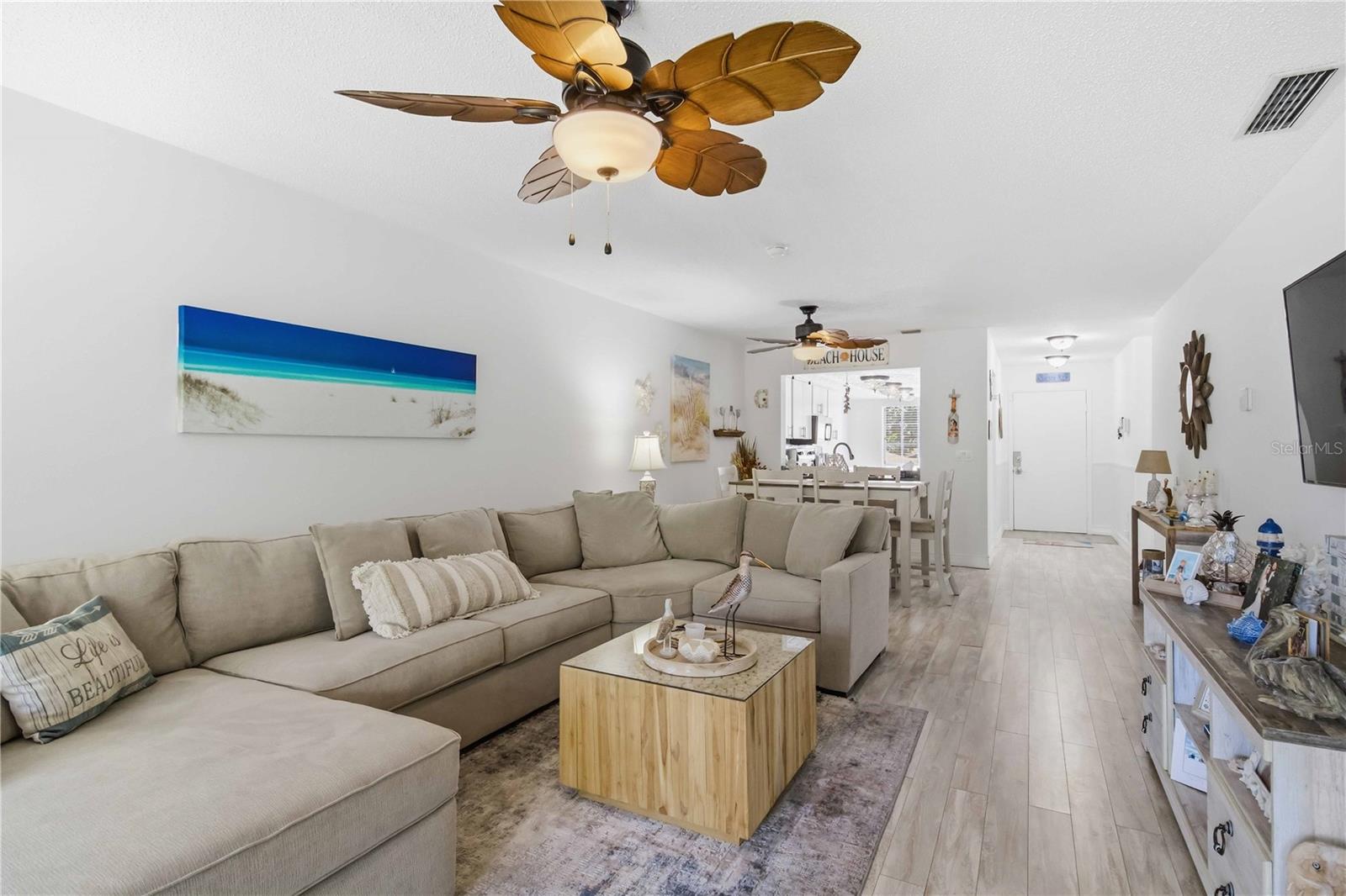 WEDGEWOOD LAKE - Residential