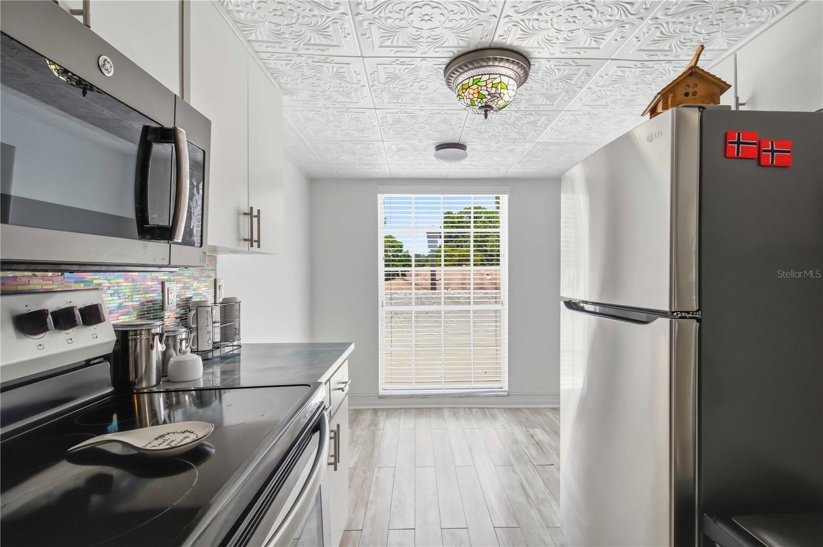 WEDGEWOOD LAKE - Residential