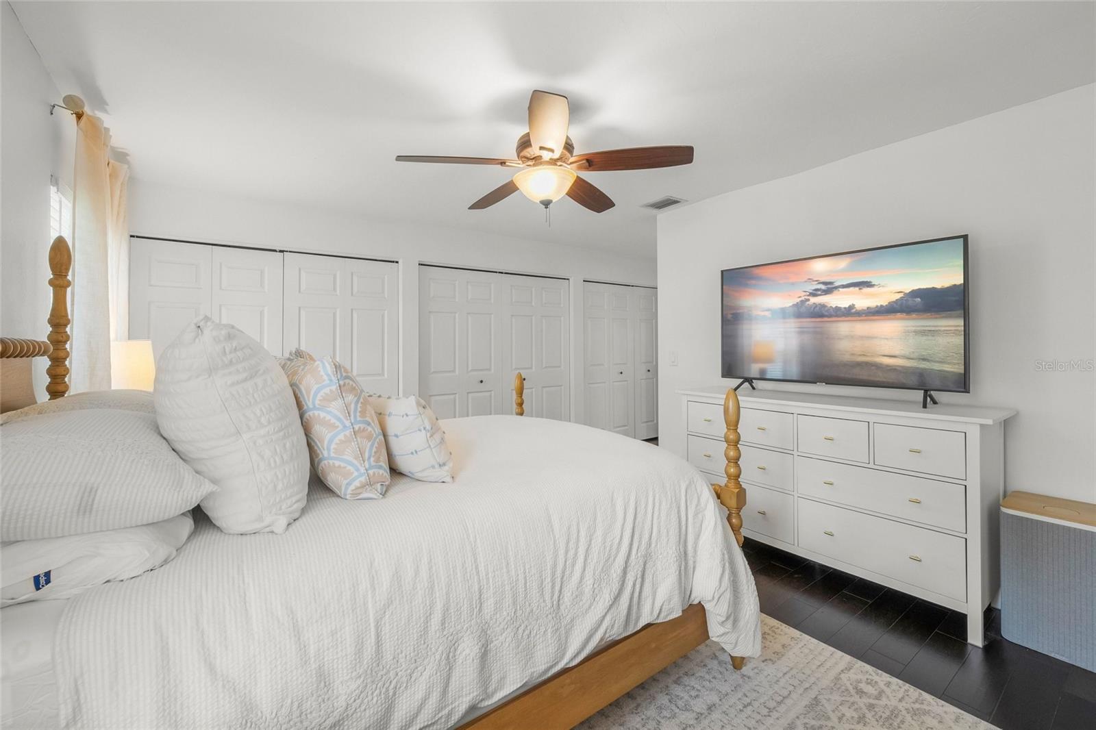 LAKE SARASOTA - Residential