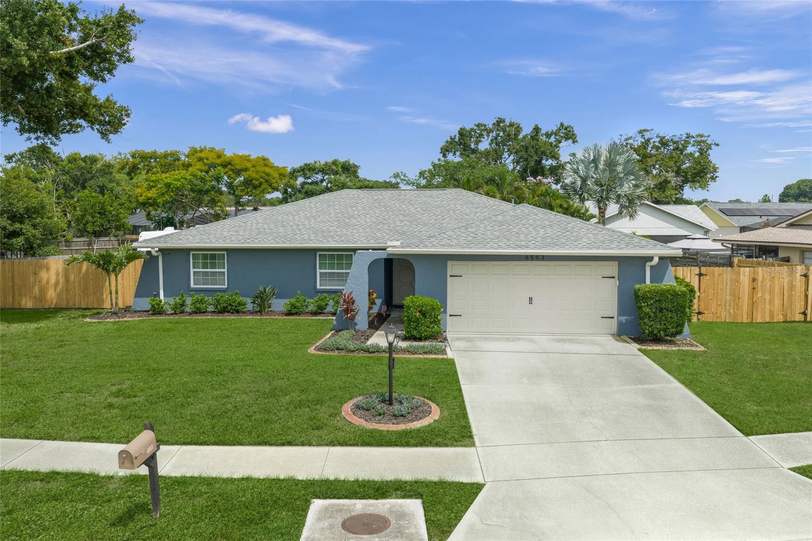 LAKE SARASOTA - Residential