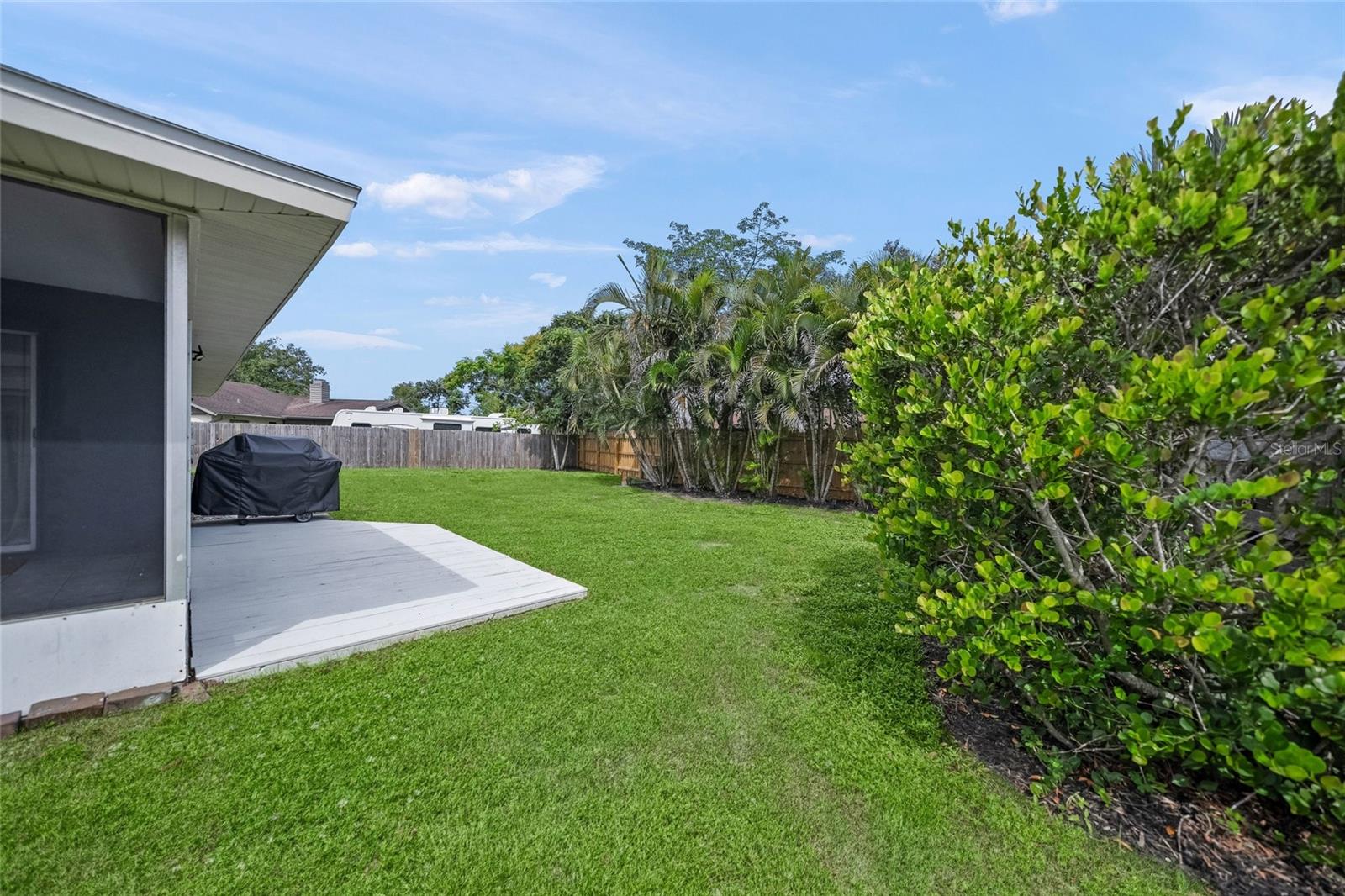 LAKE SARASOTA - Residential