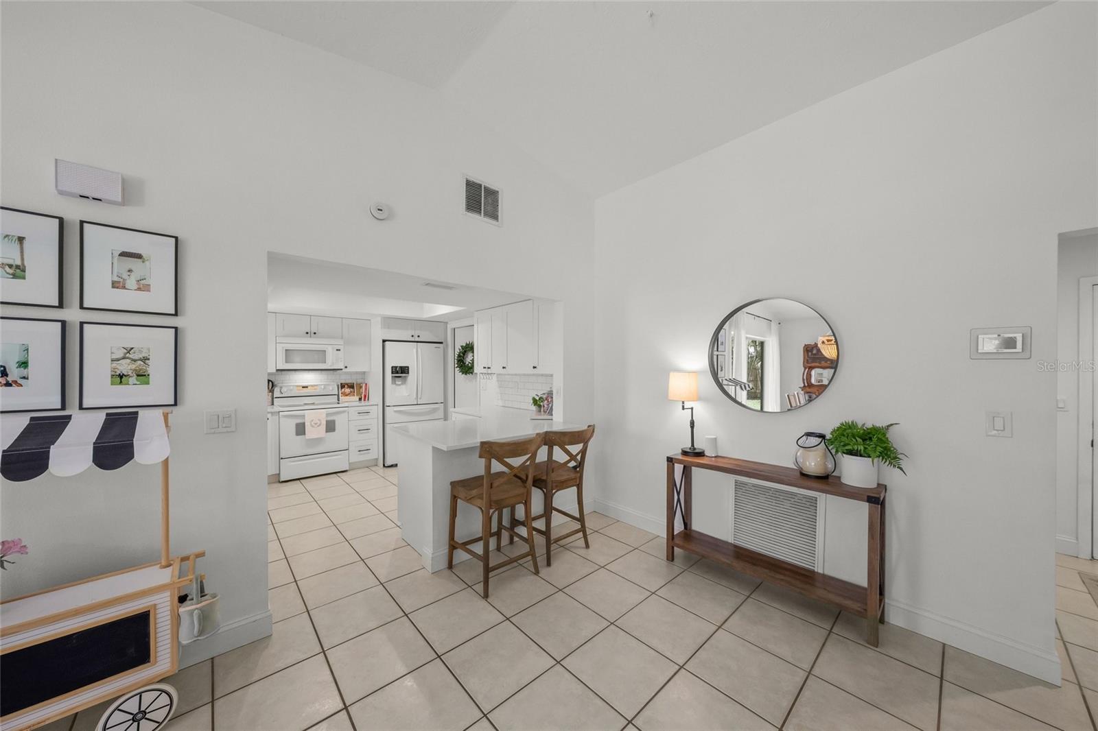 LAKE SARASOTA - Residential