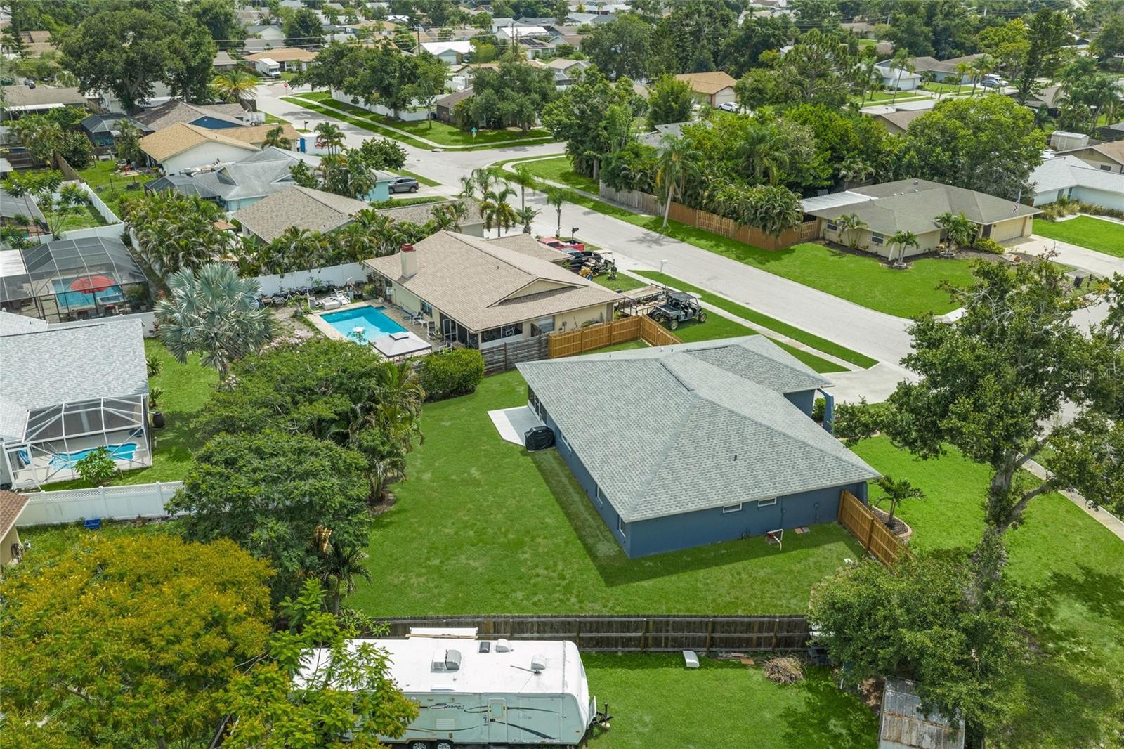 LAKE SARASOTA - Residential