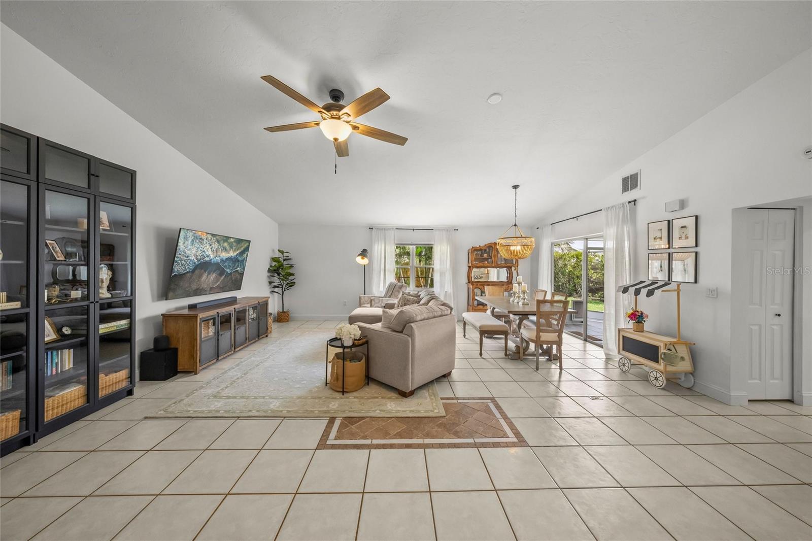 LAKE SARASOTA - Residential