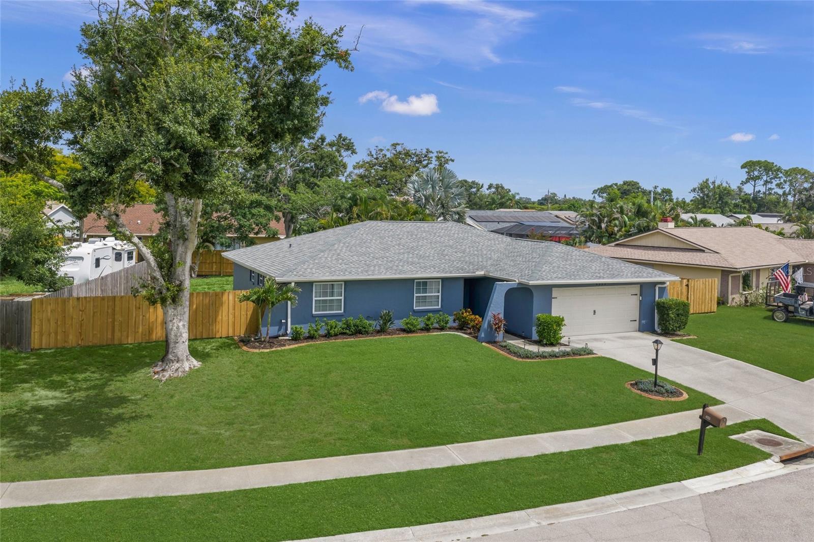 LAKE SARASOTA - Residential