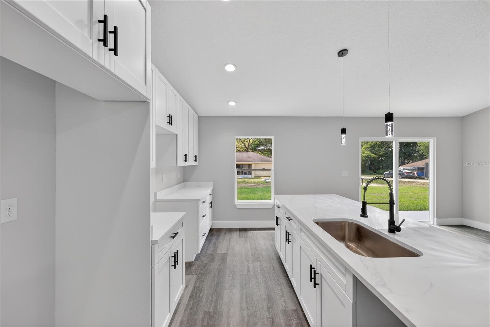 ROLLING RANCH ESTATE - Residential