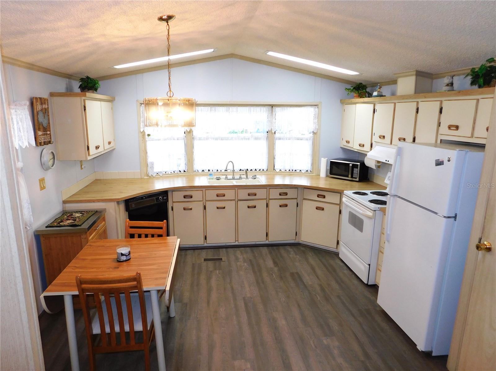 BETMAR ACRES - Residential
