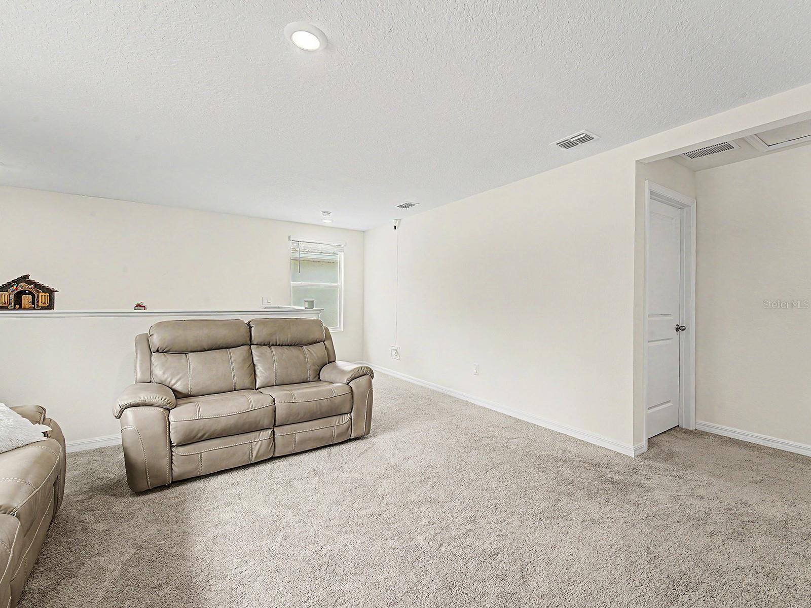 HAYS ROAD - Residential
