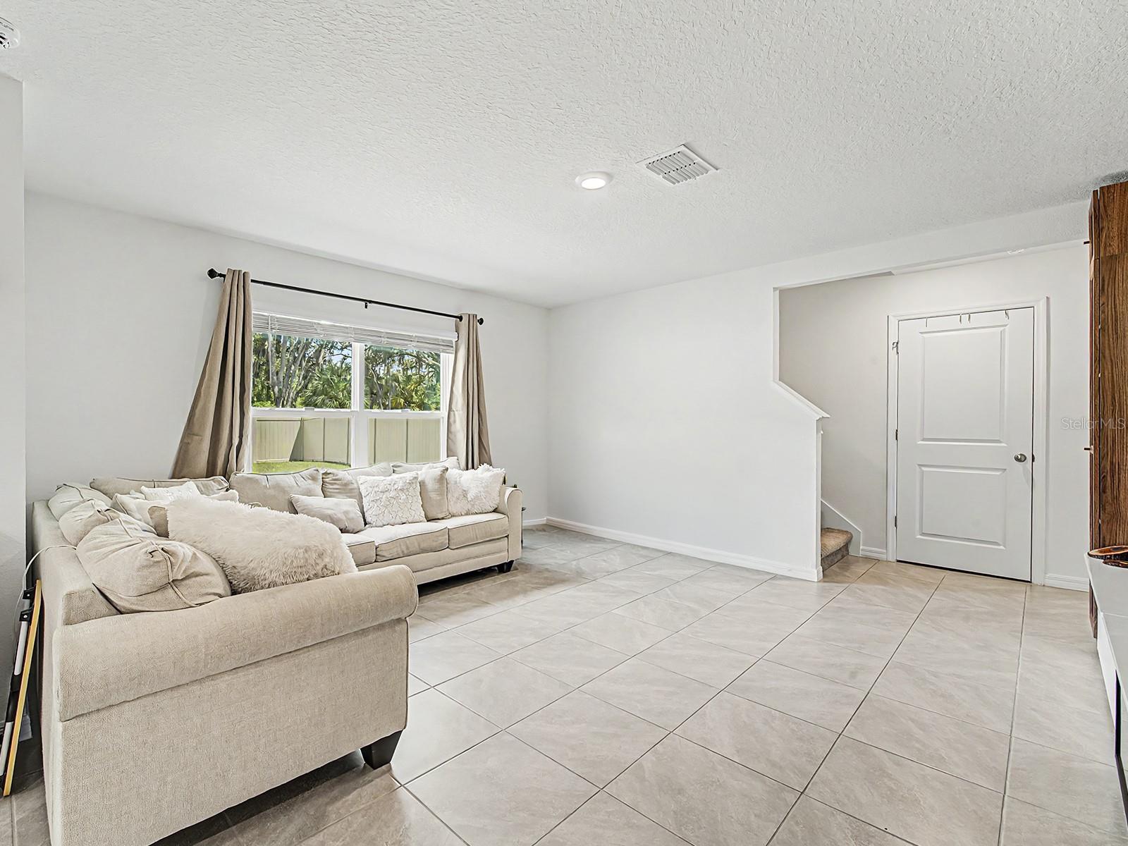HAYS ROAD - Residential