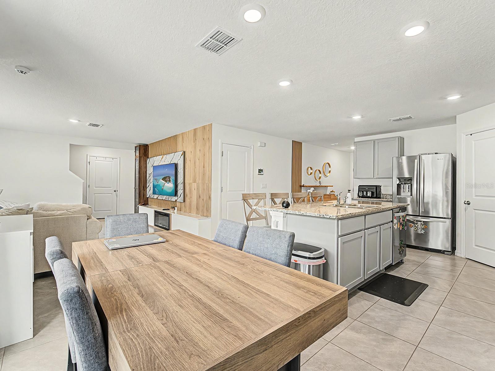 HAYS ROAD - Residential