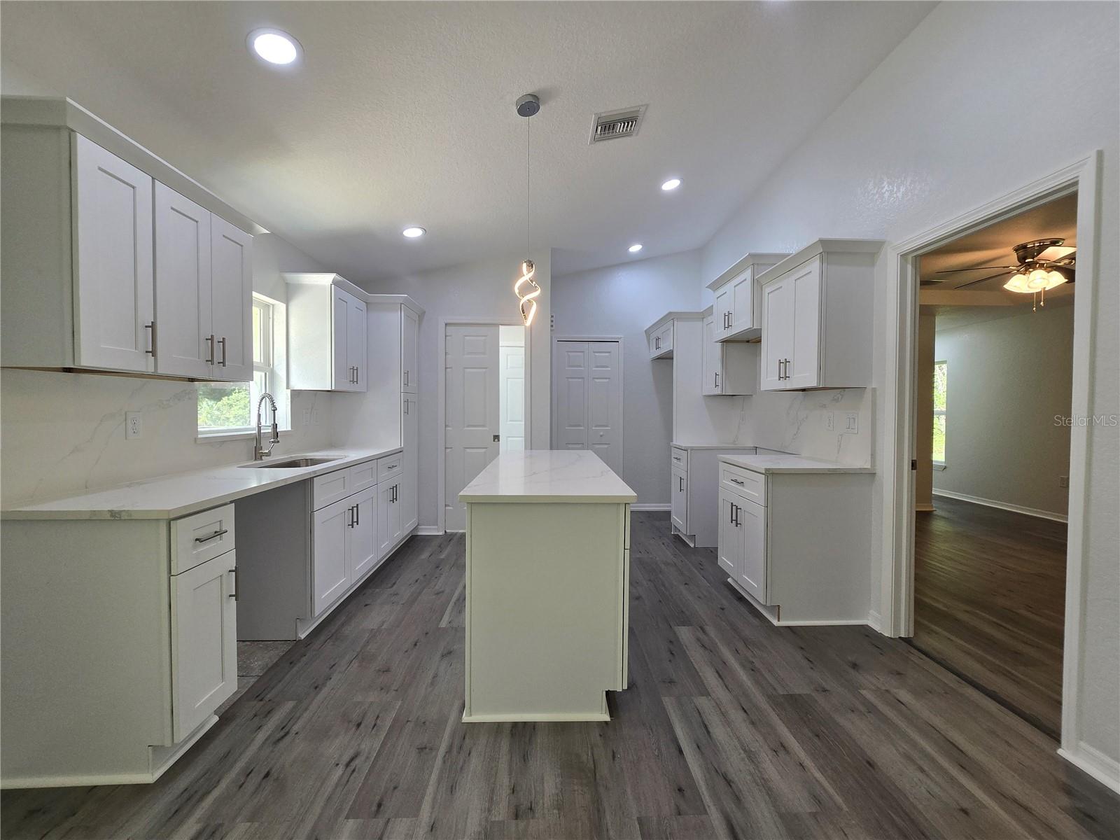 SILVER SPGS SHORES UN 44 - Residential
