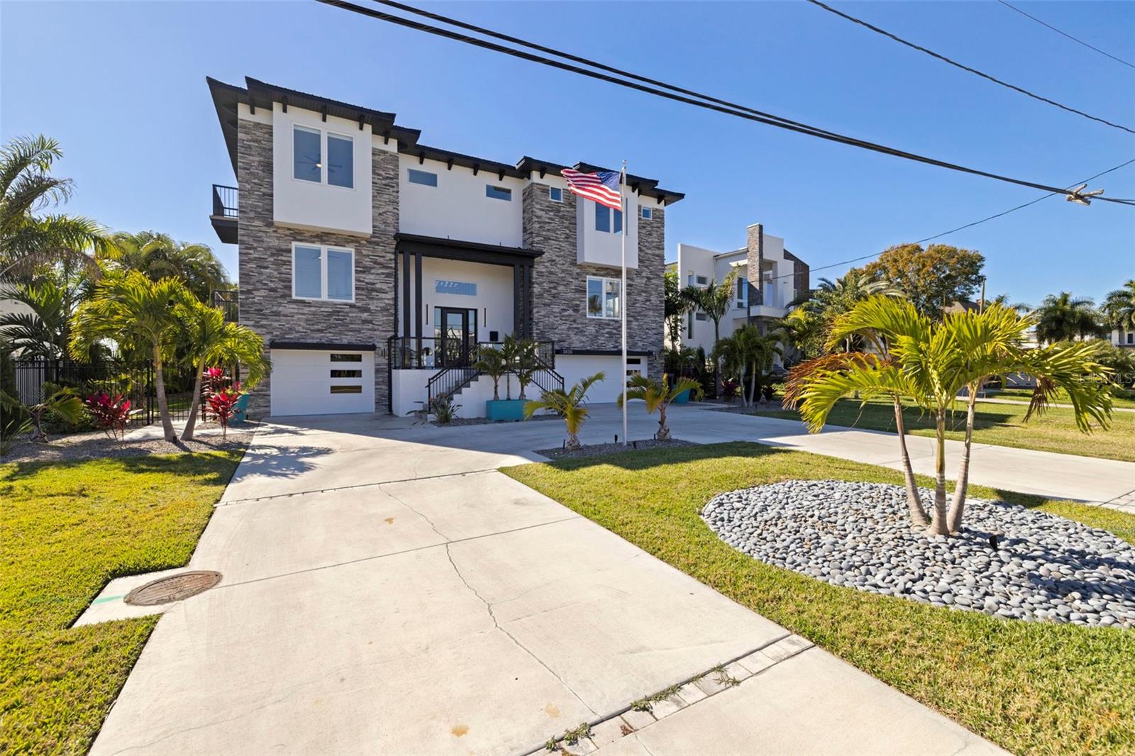 SHORE ACRES OVERLOOK SEC - Residential