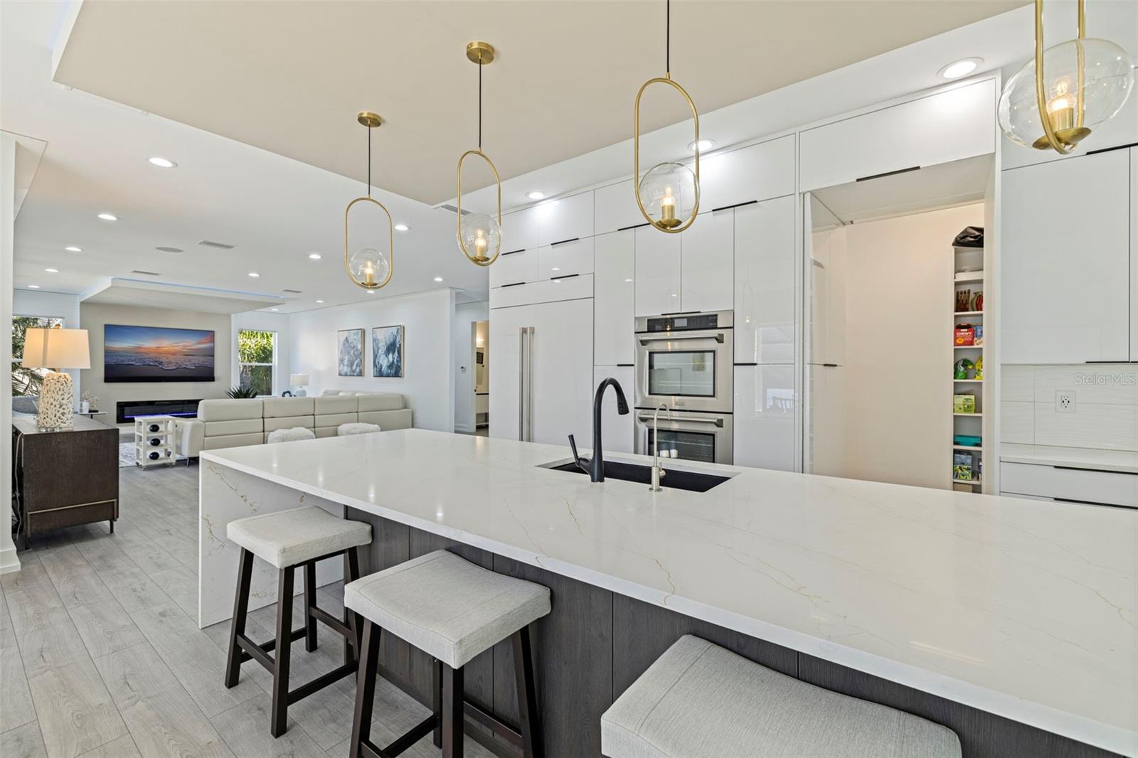 SHORE ACRES OVERLOOK SEC - Residential