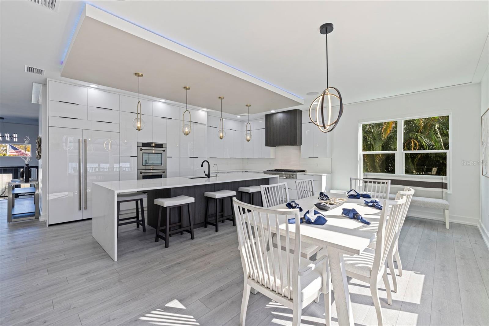 SHORE ACRES OVERLOOK SEC - Residential