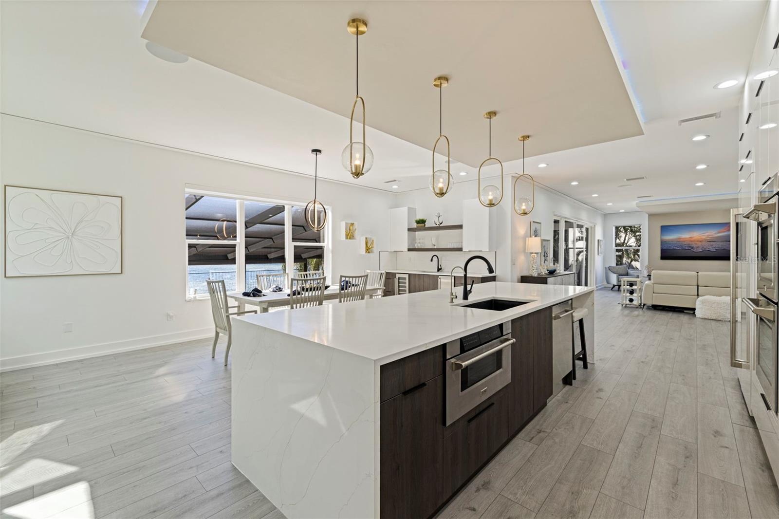 SHORE ACRES OVERLOOK SEC - Residential