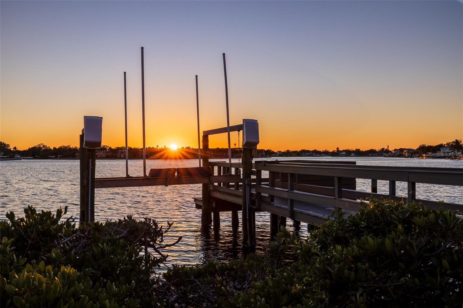 SHORE ACRES OVERLOOK SEC - Residential