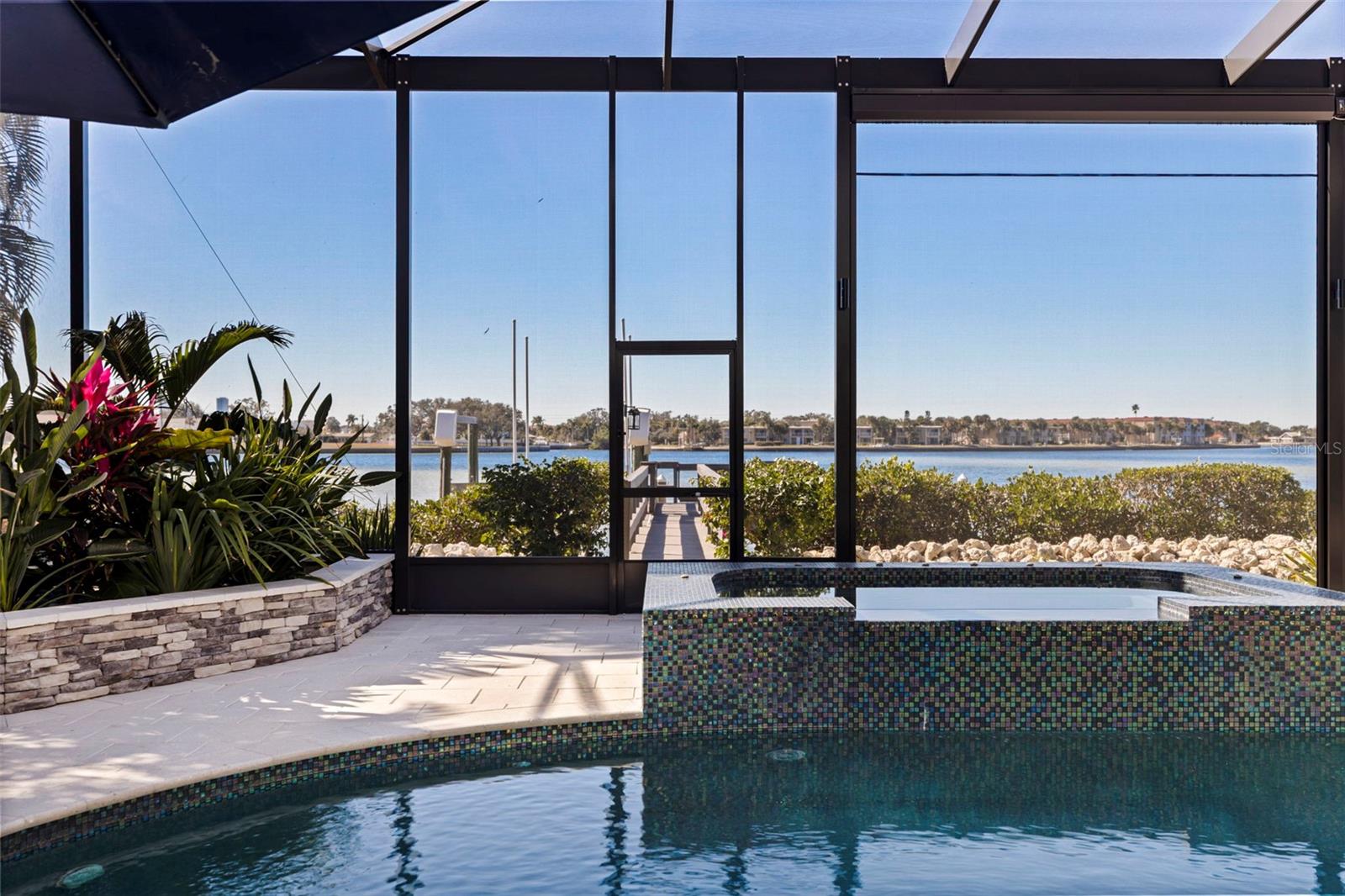 SHORE ACRES OVERLOOK SEC - Residential