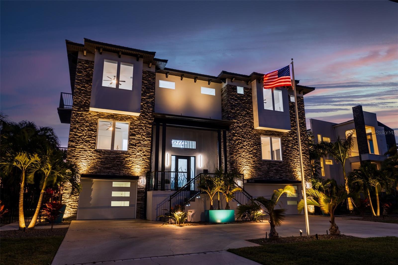SHORE ACRES OVERLOOK SEC - Residential