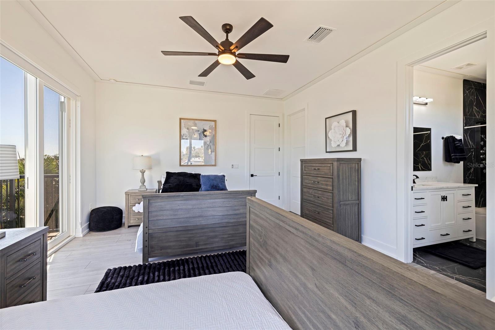 SHORE ACRES OVERLOOK SEC - Residential