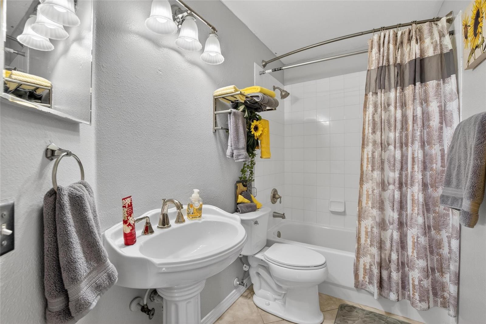 SOUTH POINTE PH 3A 3B - Residential