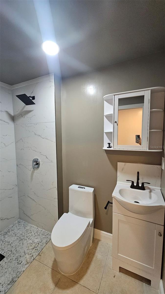 CAMPHOR HEIGHTS SUB - Residential Lease