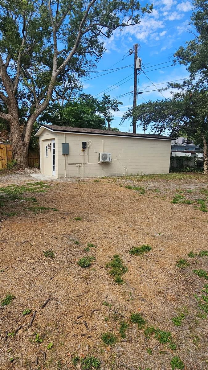 CAMPHOR HEIGHTS SUB - Residential Lease