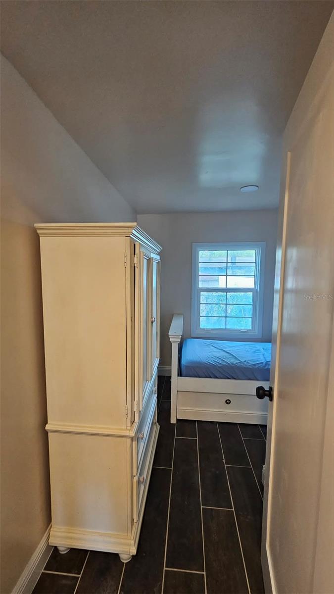 CAMPHOR HEIGHTS SUB - Residential Lease